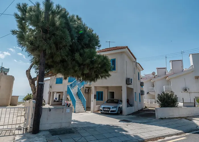 Escape Beachfront شقة